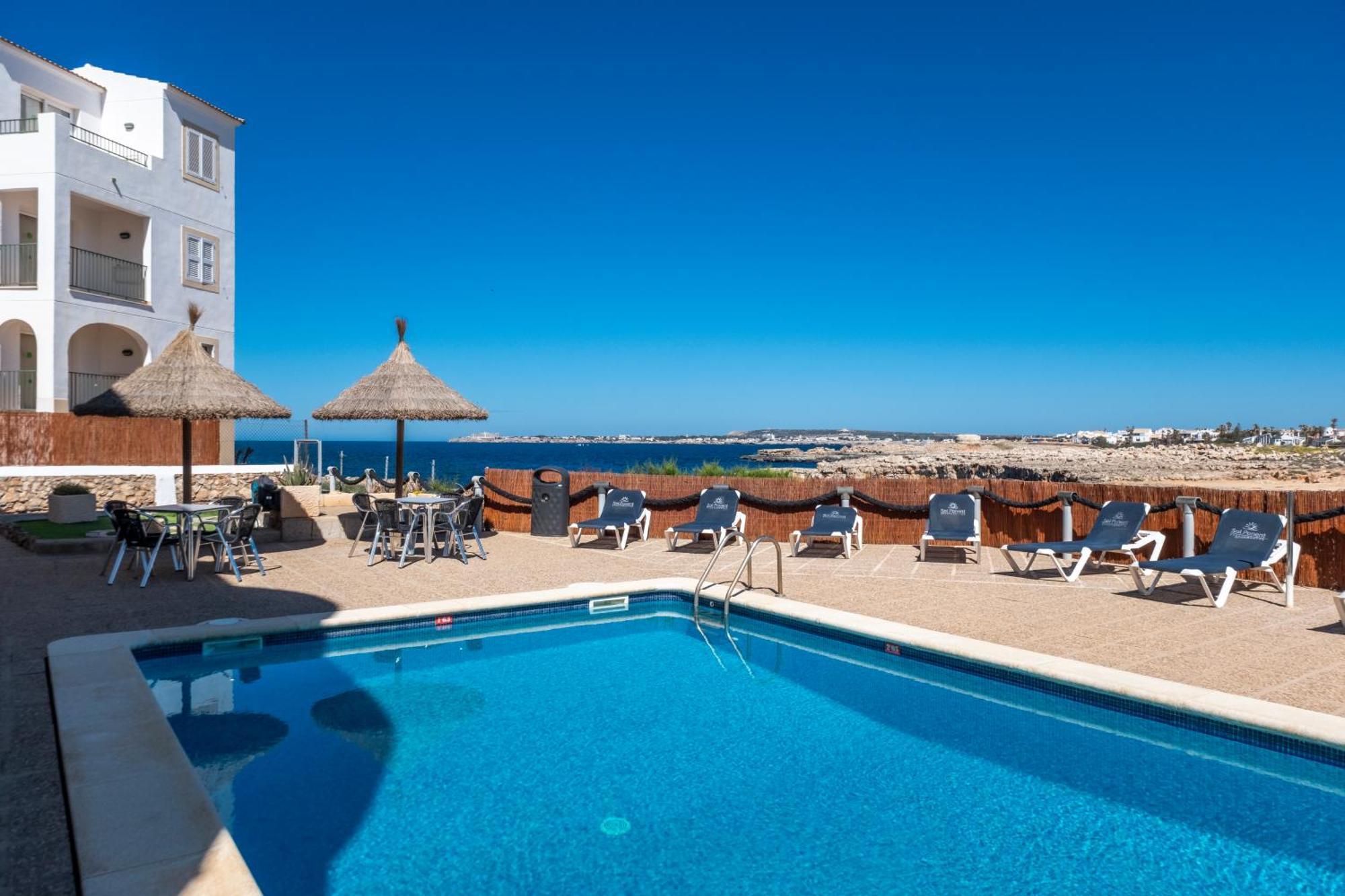 Apartamentos Sol Ponent Cala Blanca  Exterior foto