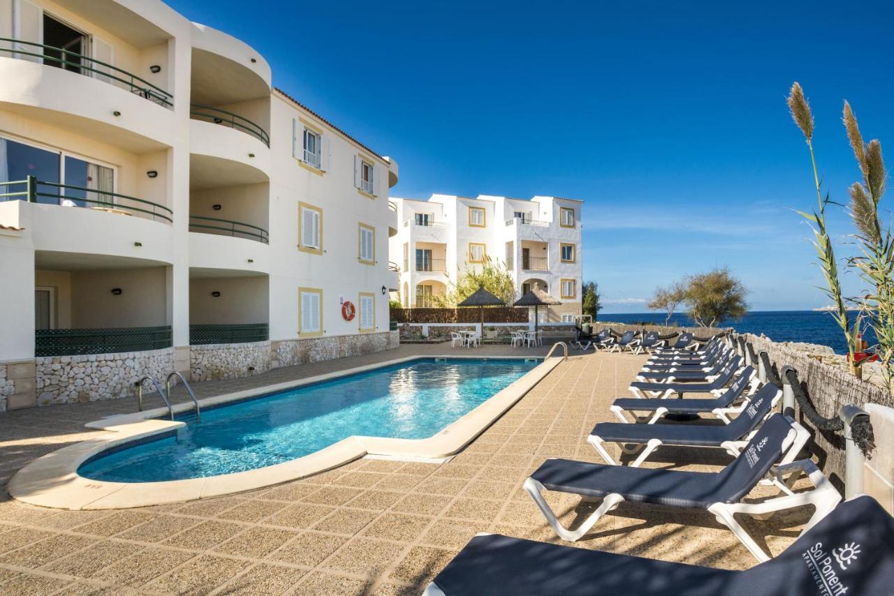 Apartamentos Sol Ponent Cala Blanca  Exterior foto